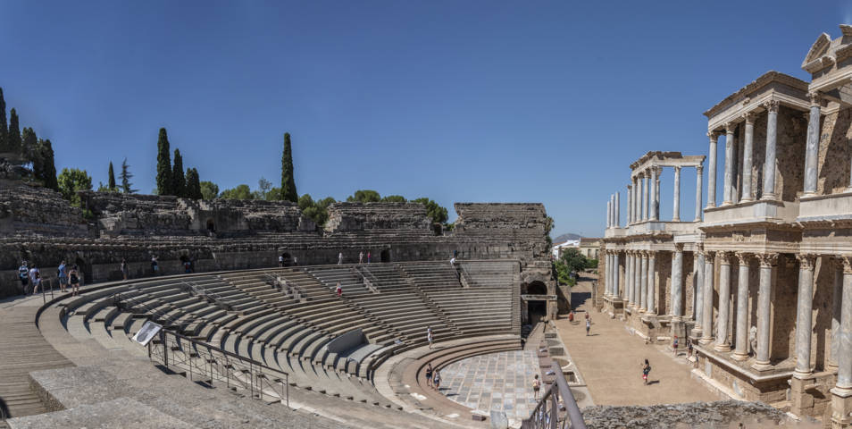Badajoz - Mérida 005 - Teatro Romano.jpg